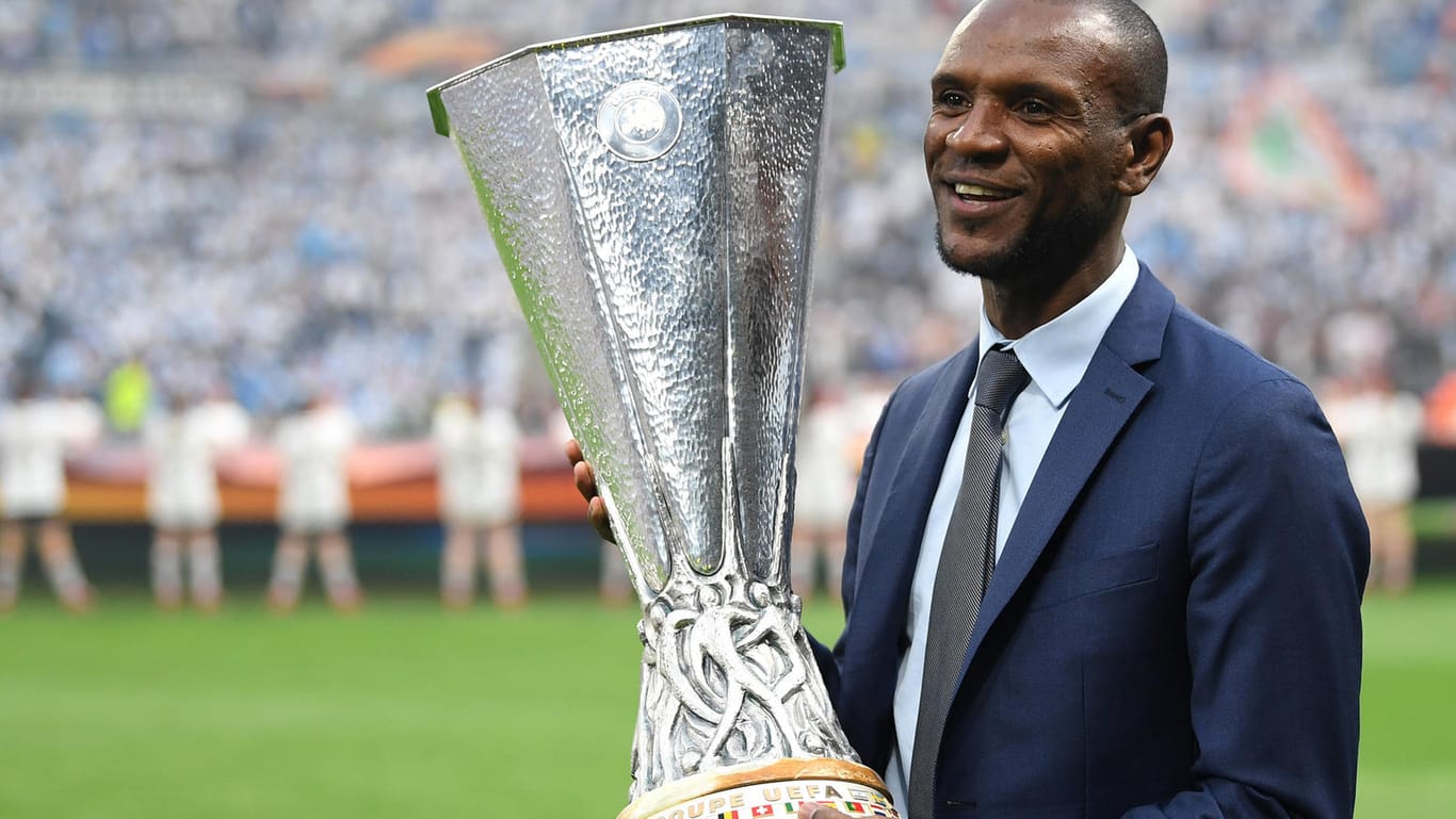 Eric Abidal: Der frühere Abwehrstar des FC Barcelona soll zur Eisenstangen-Attacke auf Aminata Diallo befragt werden.