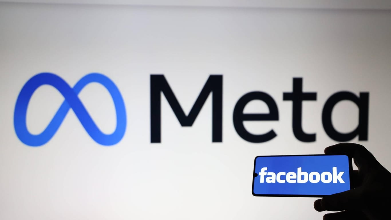 Das neue Logo der Firma Meta, die hinter dem Netzwerk Facebook steht (Symbolbild): Das Unternehmen wurde wegen Kursverlusten verklagt.