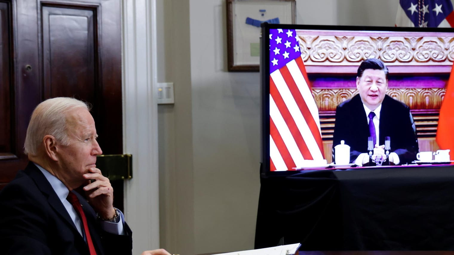 US-Präsident Joe Biden spricht im Weißen Haus über Video mit dem chinesischen Präsidenten Xi Jinping.