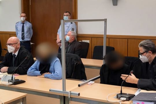 Prozess gegen zwei Polizistinnen