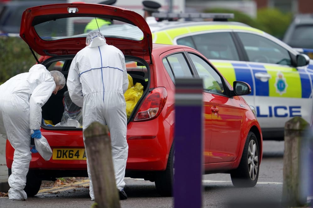Ermittlungen in Liverpool: Ein Mann starb bei einer Explosion vor einem Krankenhaus.