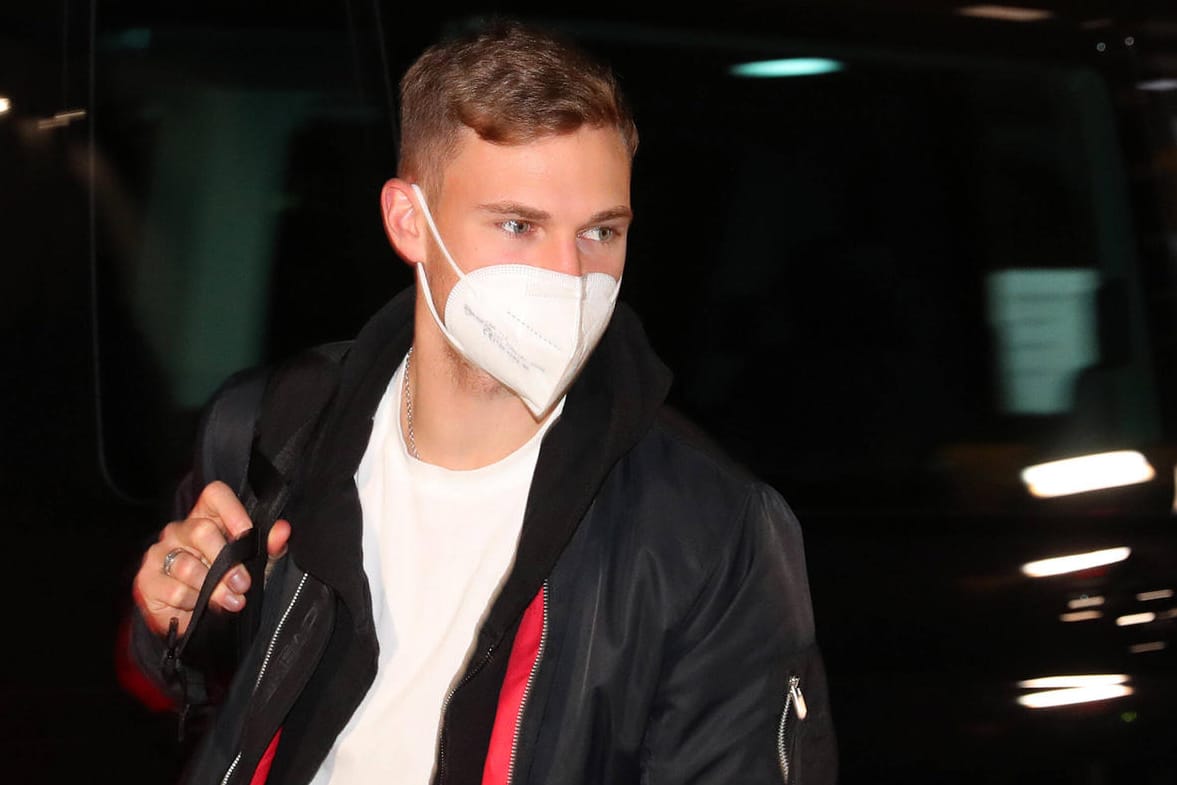 Joshua Kimmich: Der Bayern-Star musste sich wegen eines Corona-Falls in der DFB-Elf in Quarantäne begeben.