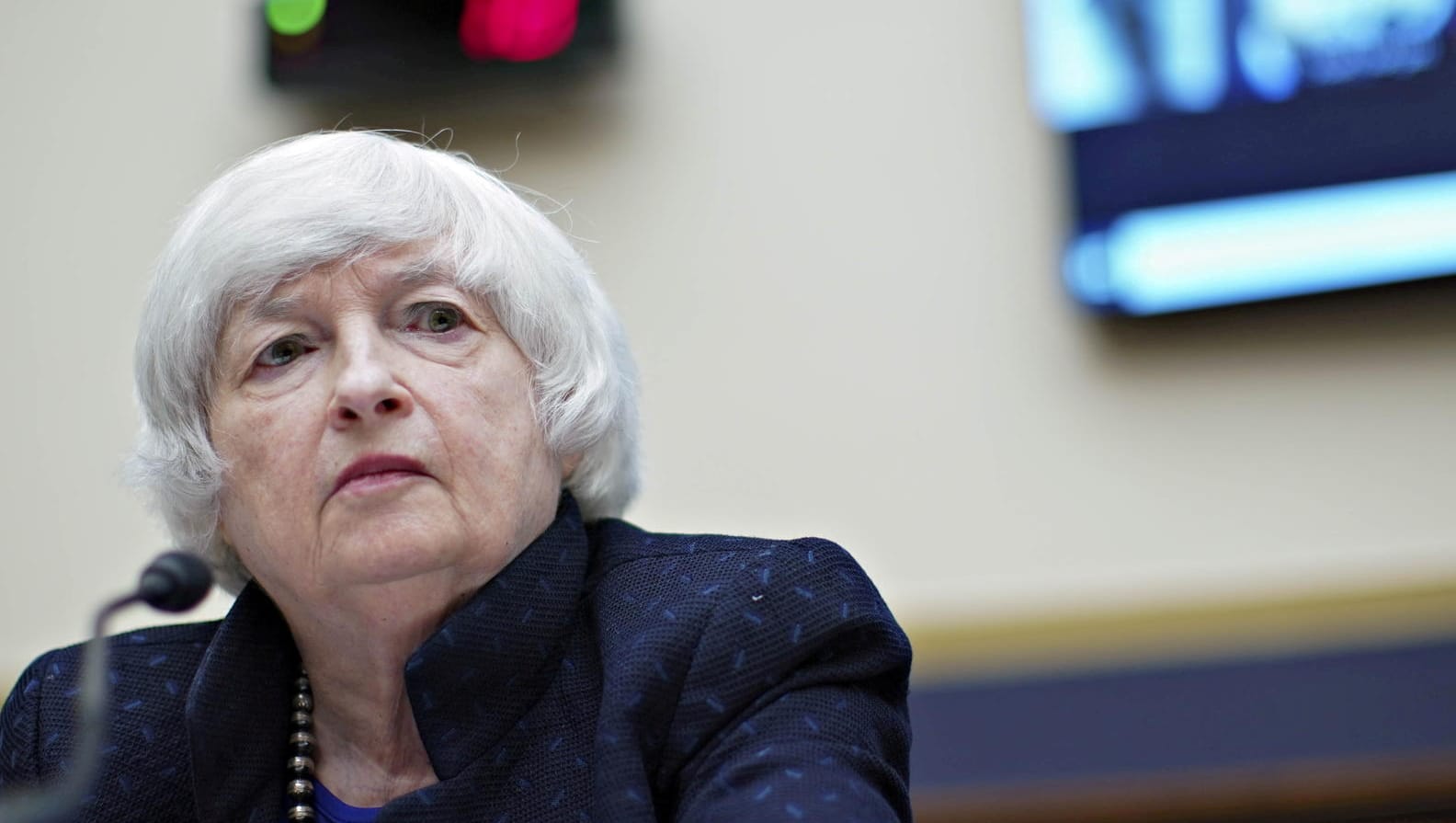 US-Finanzministerin Janet Yellen bei einer Anhörung (Archivbild): Sie hat den Stichtag verschoben, bis zu dem die Schuldenobergrenze angehoben werden muss.