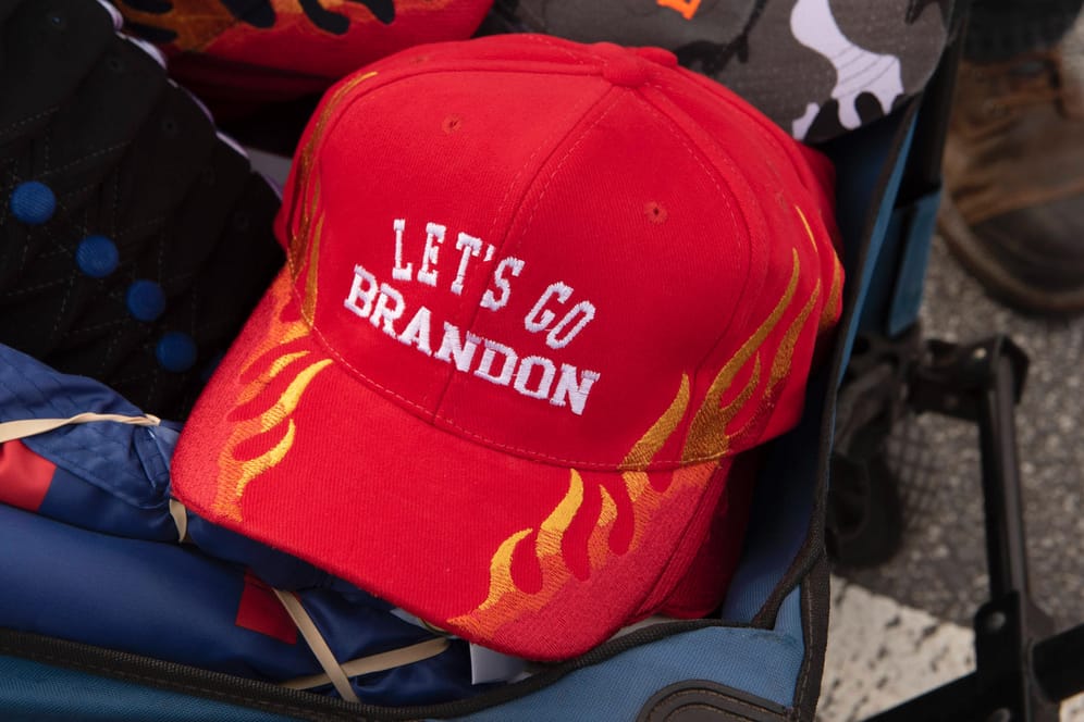 Schlachtruf der Rechten: Let's go, Brandon!