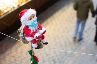 Weihnachtsfeier trotz Corona? Als Online-Variante oder unter freiem Himmel ist das denkbar.