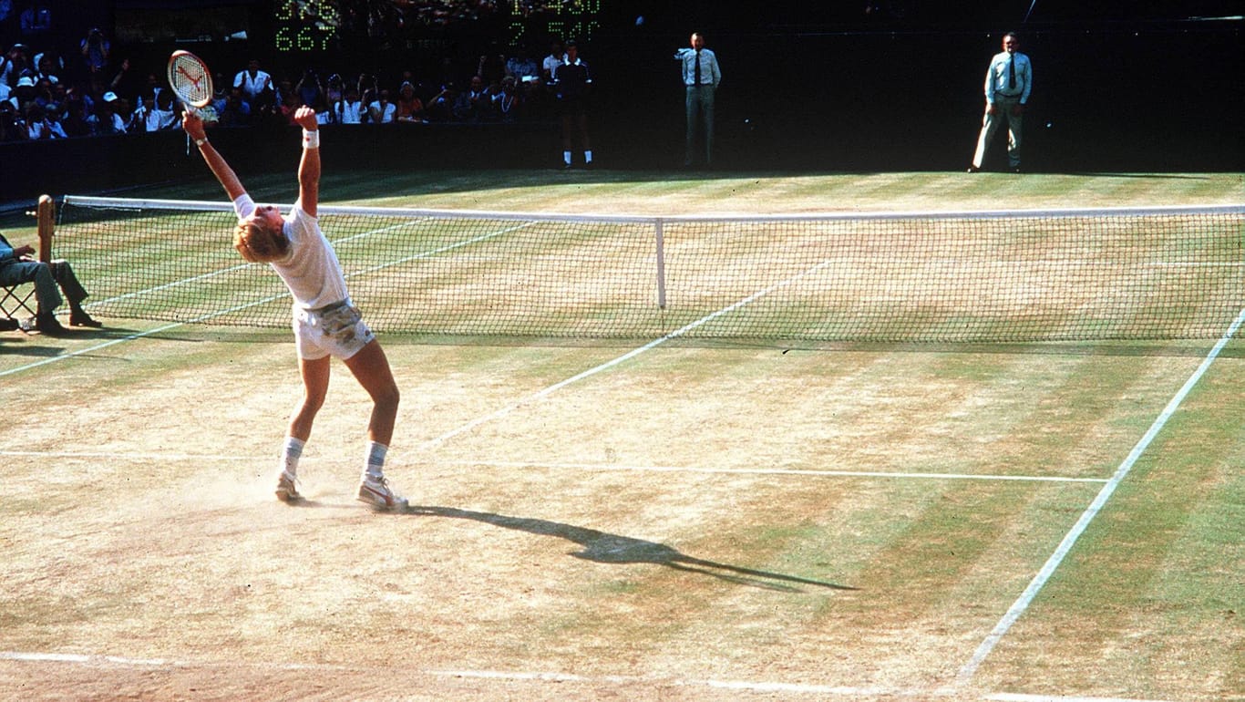 Boris Becker: Der deutsche Tennis-Profi jubelt 1985 über seinen Triumph in Wimbledon.