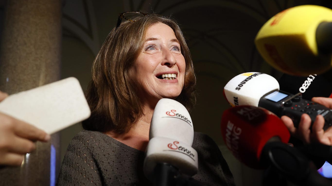 Elke Kahr (KPÖ): Bei der Gemeinderatswahl in Graz sind überraschend die Kommunisten als Sieger hervorgegangen.