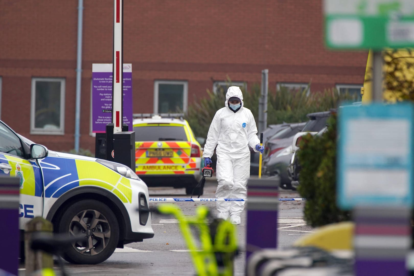 Ermittler suchen nach Spuren: In Liverpool ist es vor wenigen Tagen zu einer Explosion vor einem Krankenhaus gekommen.