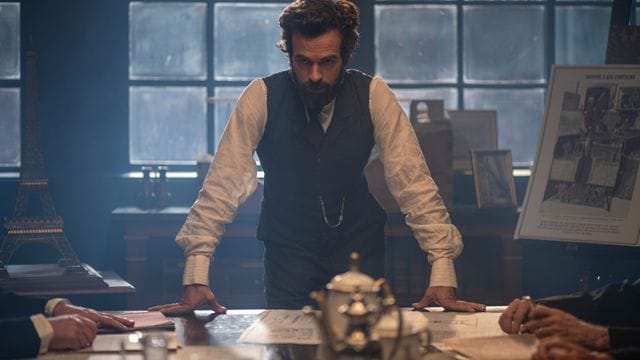 Der gefeierte Ingenieur Gustave Eiffel (Romain Duris) im Film. Der gefeierte Ingenieur Gustave Eiffel (Romain Duris) im Film.