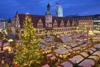 Der Weihnachtsmarkt auf dem Marktplatz Leipzig