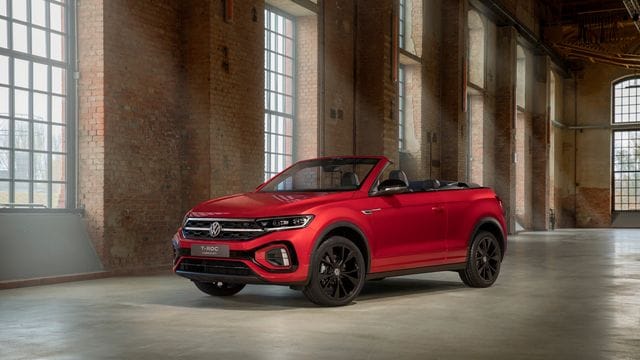 Neues Design: Volkswagen bietet seinen T-Roc auch nach der Überarbeitung unter anderem in einer Cabrio-Version an.