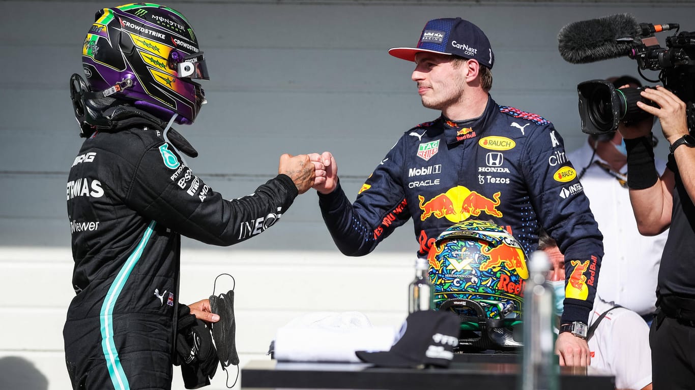 Titelverteidiger Hamilton (l.) und Topfavorit Verstappen: In den letzten drei Rennen der Saison fällt die Entscheidung.