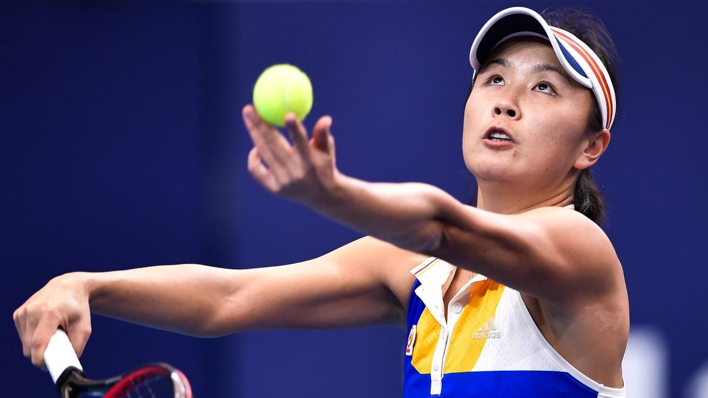 Peng Shuai: Das frühere Tennisass ist seit einem geäußerten Vergewaltigungsvorwurf wie vom Erdboden verschluckt.