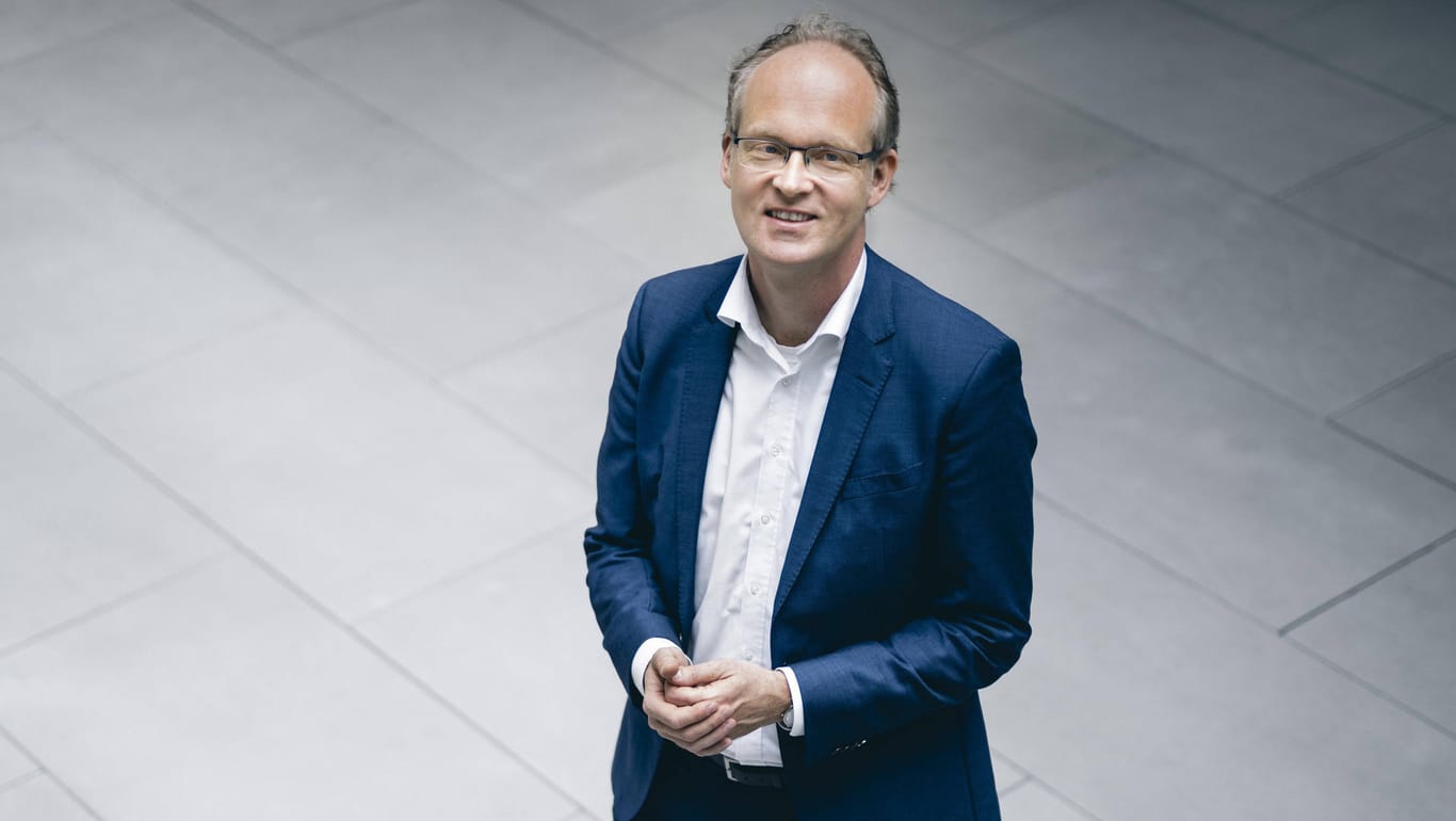 Sebastian Dullien: Der IMK-Direktor steht dem Linken-Vorschlag skeptisch gegenüber.