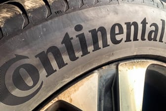 Continental-Reifen (Symbolbild): Der Autozulieferer beschäftigt weltweit 192.000 Mitarbeiter.