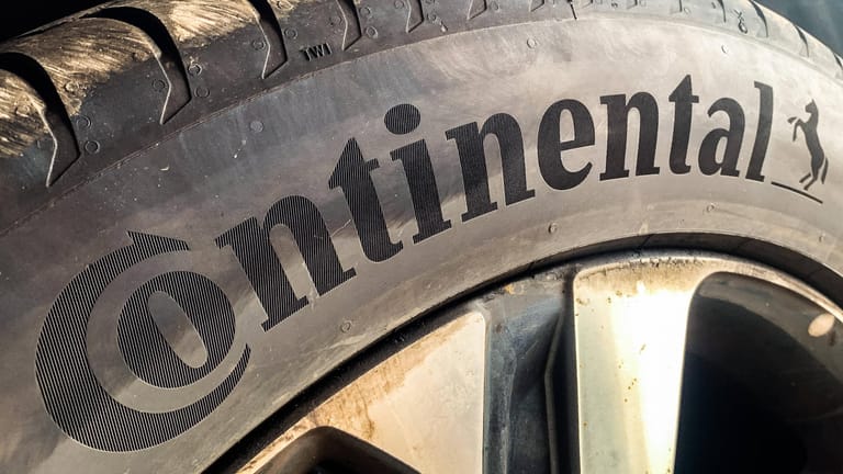 Continental-Reifen (Symbolbild): Der Autozulieferer beschäftigt weltweit 192.000 Mitarbeiter.