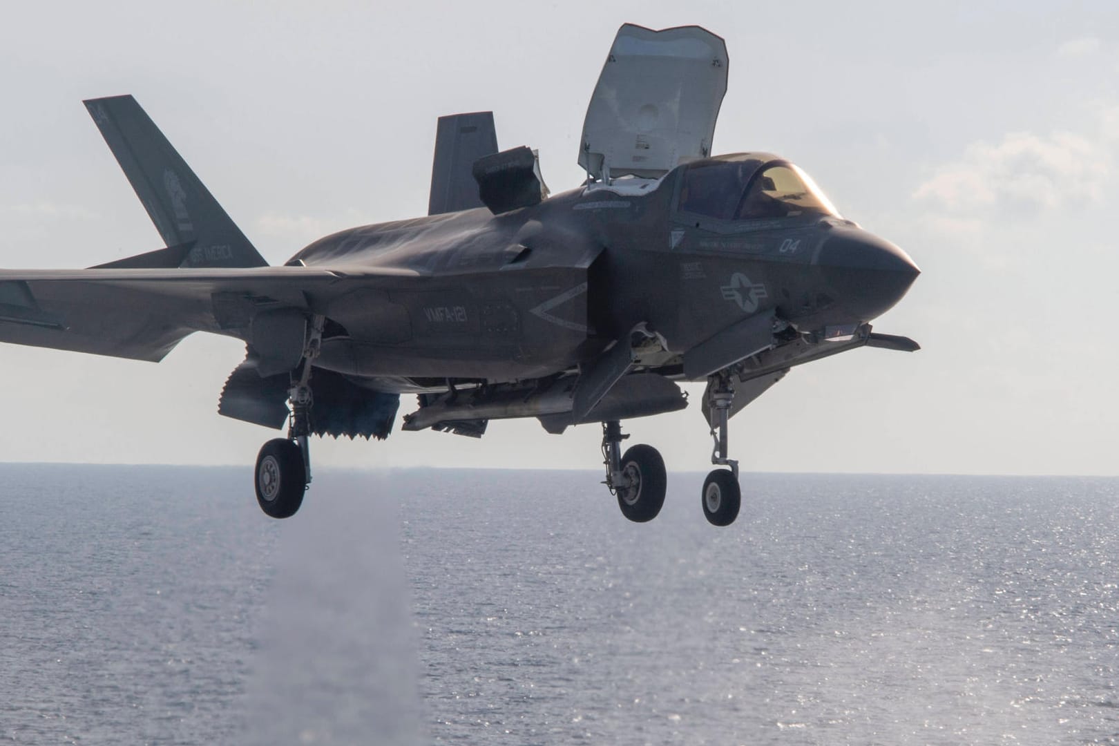 Ein Kampfjet F-35B (Archivbild): Eine Maschine ist über dem Mittelmeer abgestürzt.