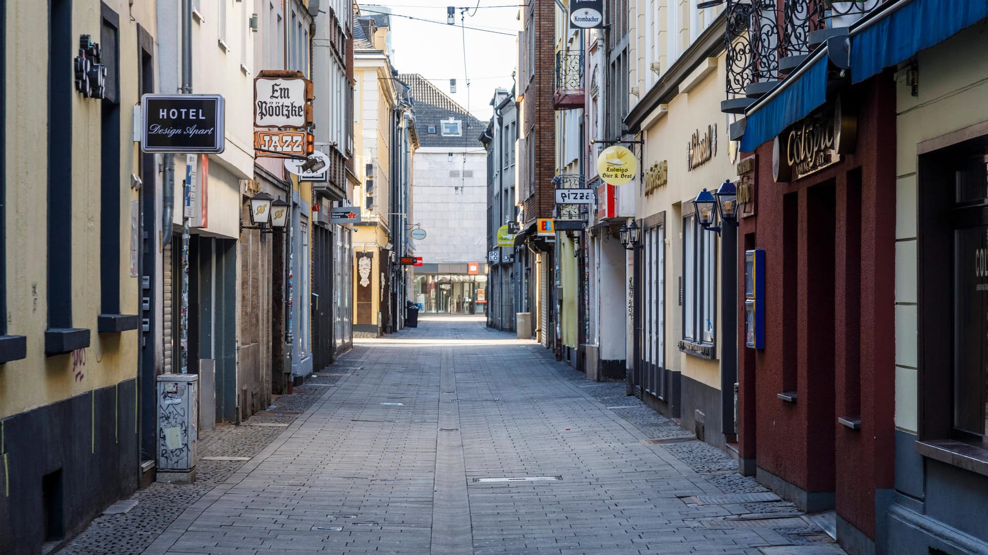 Leergefegte Innenstadt: Ein neuer Lockdown könnte in manchen Bundesländern Realität werden – nicht nur für Ungeimpfte.