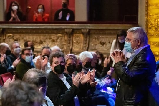 Wolf Biermann wird beim Festabend für den Liedermacher und Dichter anlässlich seines 85.