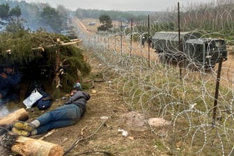 Grenzzaun zwischen Polen und Belarus: Tausende Migranten versuchen, nach Europa zu gelangen.