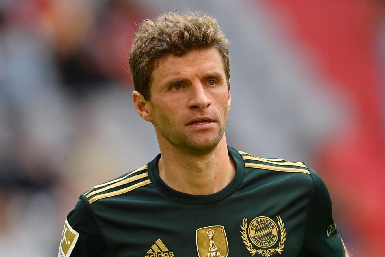 Thomas Müller: Der Offensivspieler ist seit 2009 bei den Bayern, war 2015 kurz vor einem Wechsel.