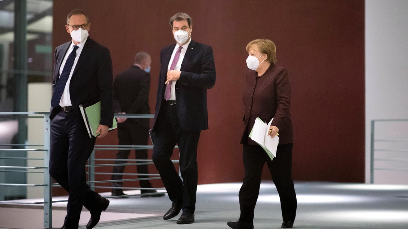 Michael Müller, Markus Söder und Angela Merkel: Ab 13 Uhr kommen die Politiker heute wieder zu einem Corona-Gipfel zusammen.