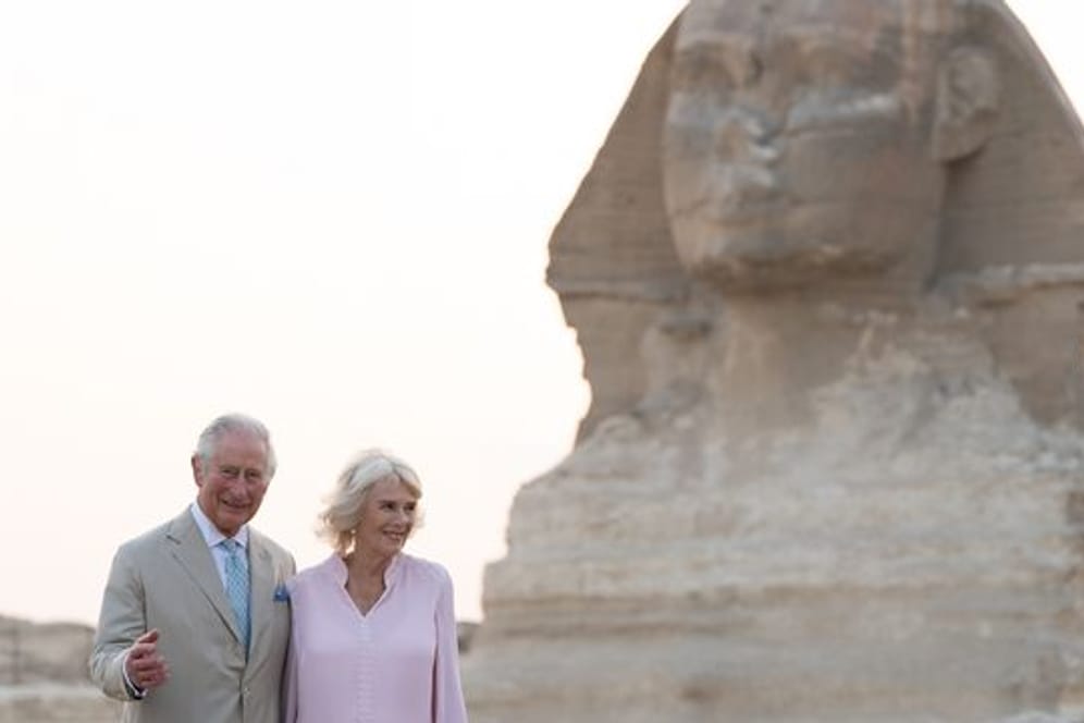 Pflichtprogramm in Ägypten: Charles, Camilla und die Große Sphinx von Gizeh.