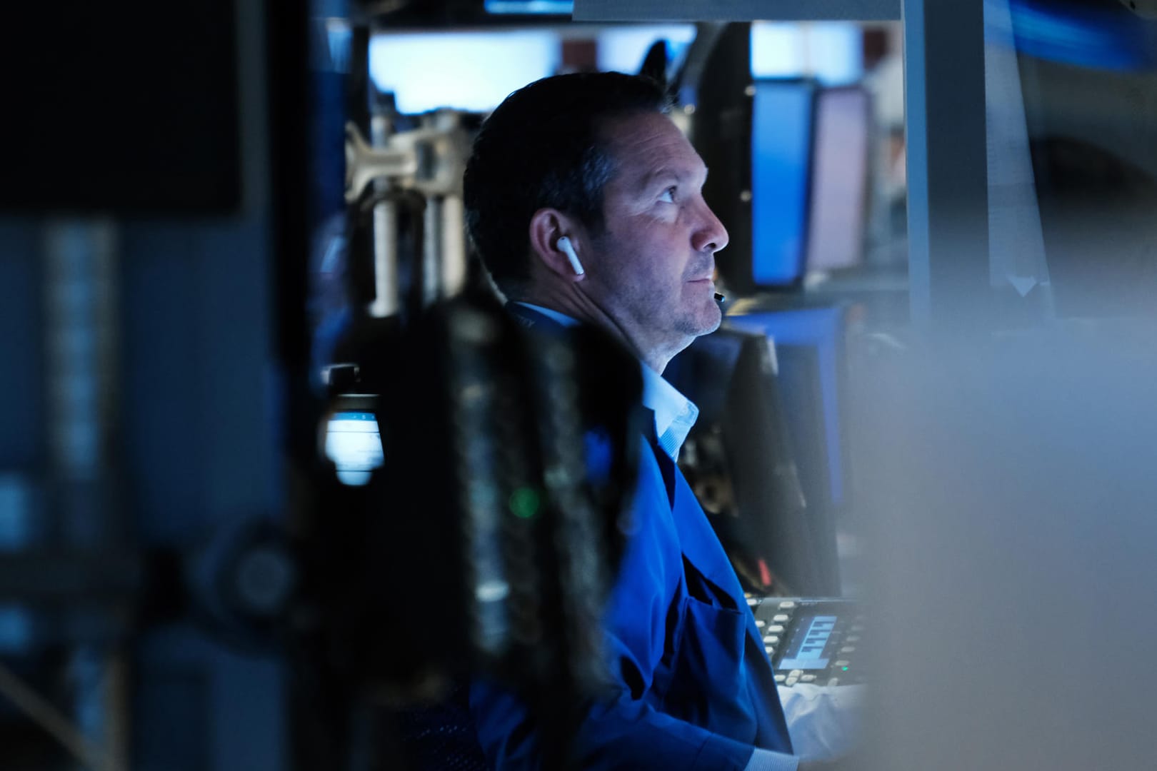 Trader an der US-Börse (Symbolbild): Egal ob im Börsenspiel oder auf dem realen Parkett – wer hier sehr erfolgreich sein will, muss Zeit investieren und darf ein gewisses Risiko nicht scheuen.