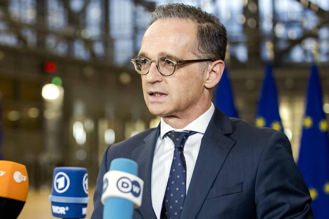 Heiko Maas spricht zu Journalisten (Archivbild): Der SPD-Politiker hat rechtliche Bedenken gegen eine Impfpflicht.