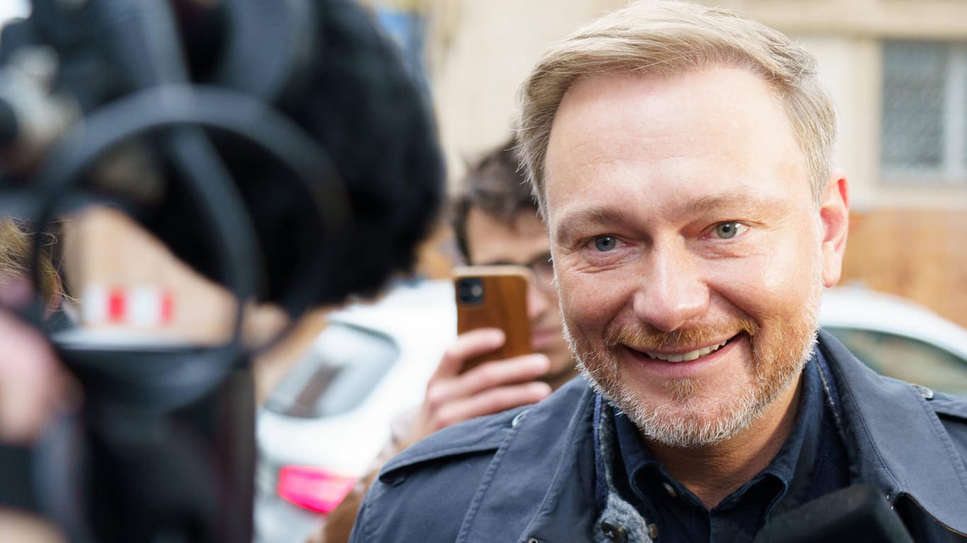 Christian Lindner auf dem Weg zu Koalitionsgesprächen (Archivbild): Der FDP-Chef sieht in der Ampelkoalition großes Potenzial.