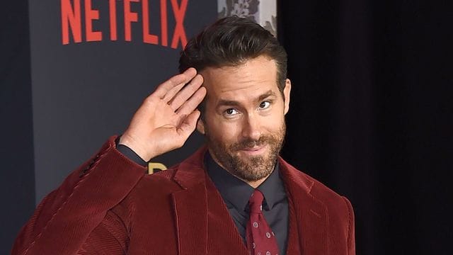 Schauspieler Ryan Reynolds ist gerade mit dem Actionkracher "Red Notice" im Kino und beim Streamingdienst Netflix zu sehen. Schauspieler Ryan Reynolds ist gerade mit dem Actionkracher "Red Notice" im Kino und beim Streamingdienst Netflix zu sehen.