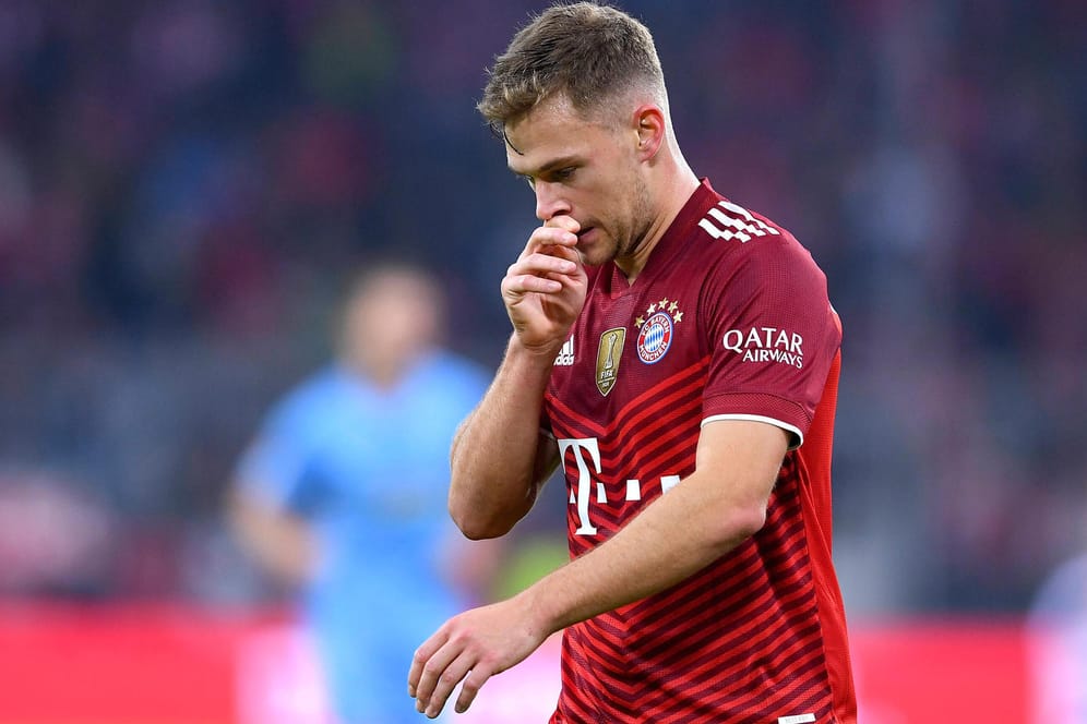 Bayern-Star Kimmich: Der Mittelfeldspieler muss nun wohl auch finanzielle Konsequenzen seiner Impfweigerung hinnehmen.