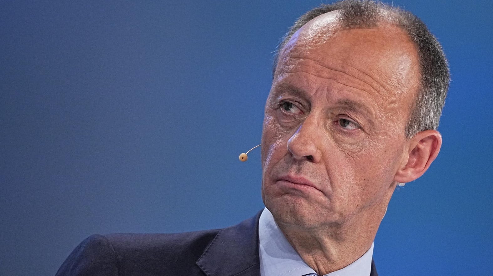 Friedrich Merz bei einer Pressekonferenz (Archivbild): Der ehemalige Fraktionschef kritisiert die inhaltliche Verfassung der CDU.