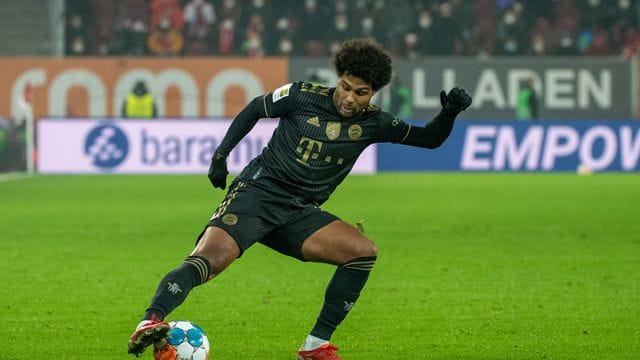 Muss sich ebenfalls in Quarantäne begeben: Bayern-Profi Serge Gnabry. Muss sich ebenfalls in Quarantäne begeben: Bayern-Profi Serge Gnabry.