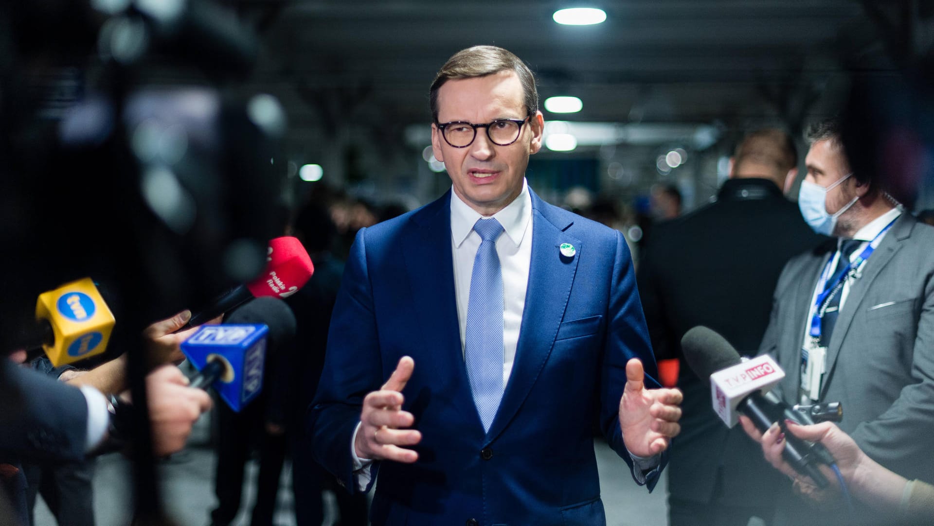 Polens Premier Mateusz Morawiecki: Sieht sein Land "jeden Moment in der Lage", Migranten zurückzuführen.