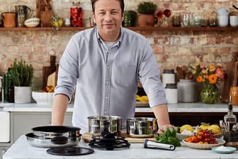 Am Black Friday Weekend von Amazon erhalten Sie unter anderem Tefal-Pfannen von Jamie Oliver zu Tiefstpreisen.