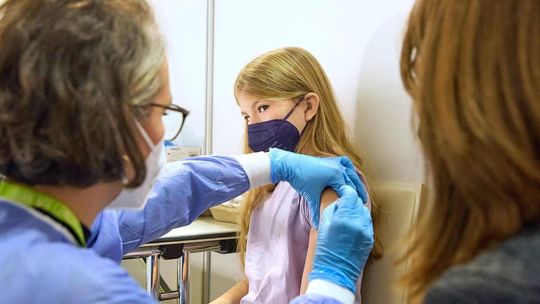 Kinder-Corona-Impfung in Wien: In Österreich werden seit einigen Tagen auch jüngere Kinder geimpft.