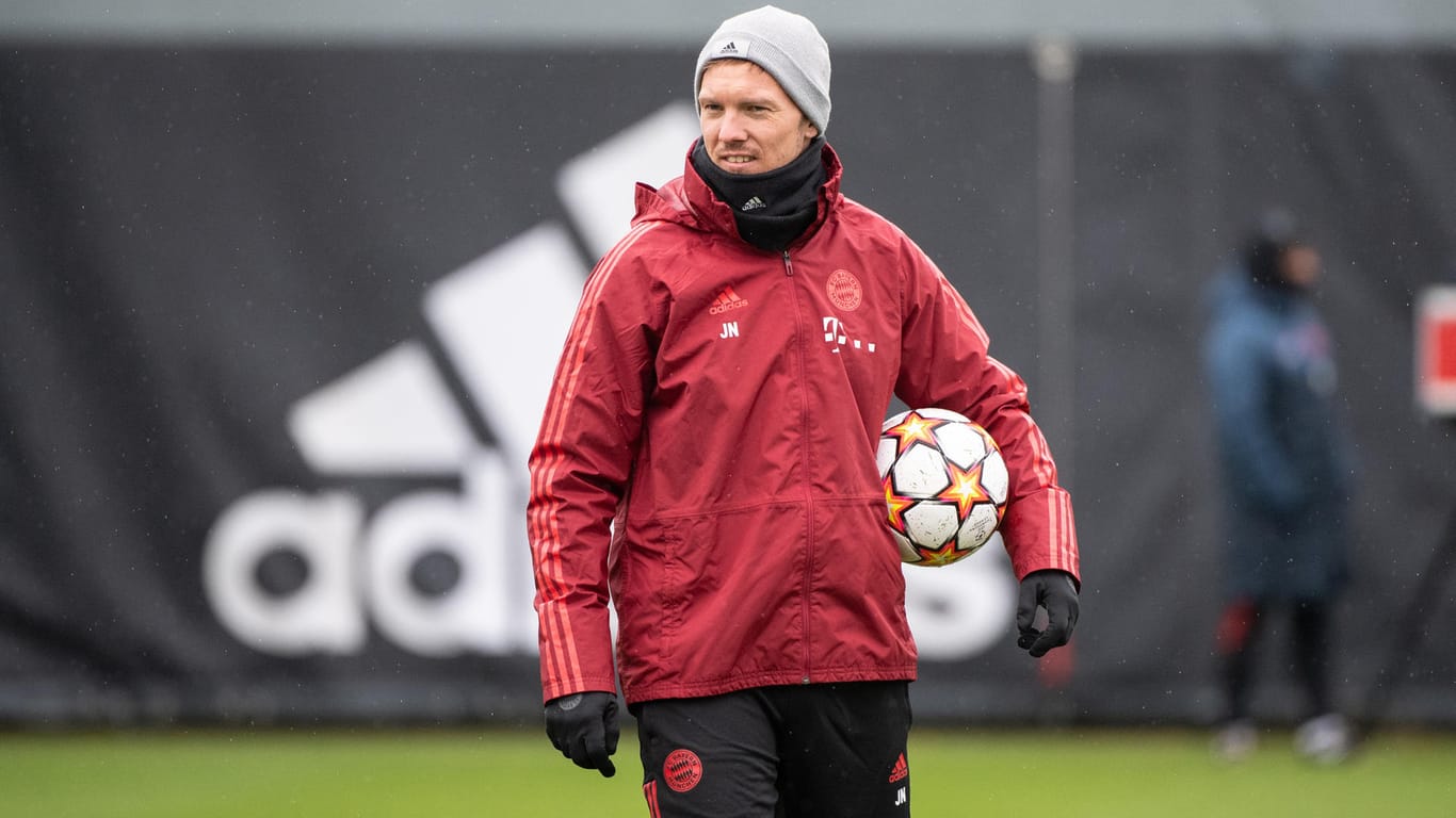 Julian Nagelsmann: Der Bayern-Trainer beim Abschlusstraining auf dem Vereinsgelände vor dem Gruppenspiel gegen Dynamo Kiew.