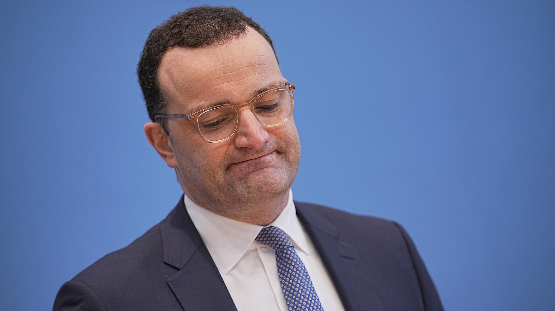 Geschäftsführender Gesundheitsminister Jens Spahn: Vergangene Woche gab sein Ministerium bekannt, die Auslieferung des beliebten Biontech-Impstoffs ab sofort deckeln zu wollen.