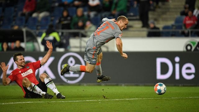 Hannover 96 - SC Paderborn 07 Hannover 96 - SC Paderborn 07