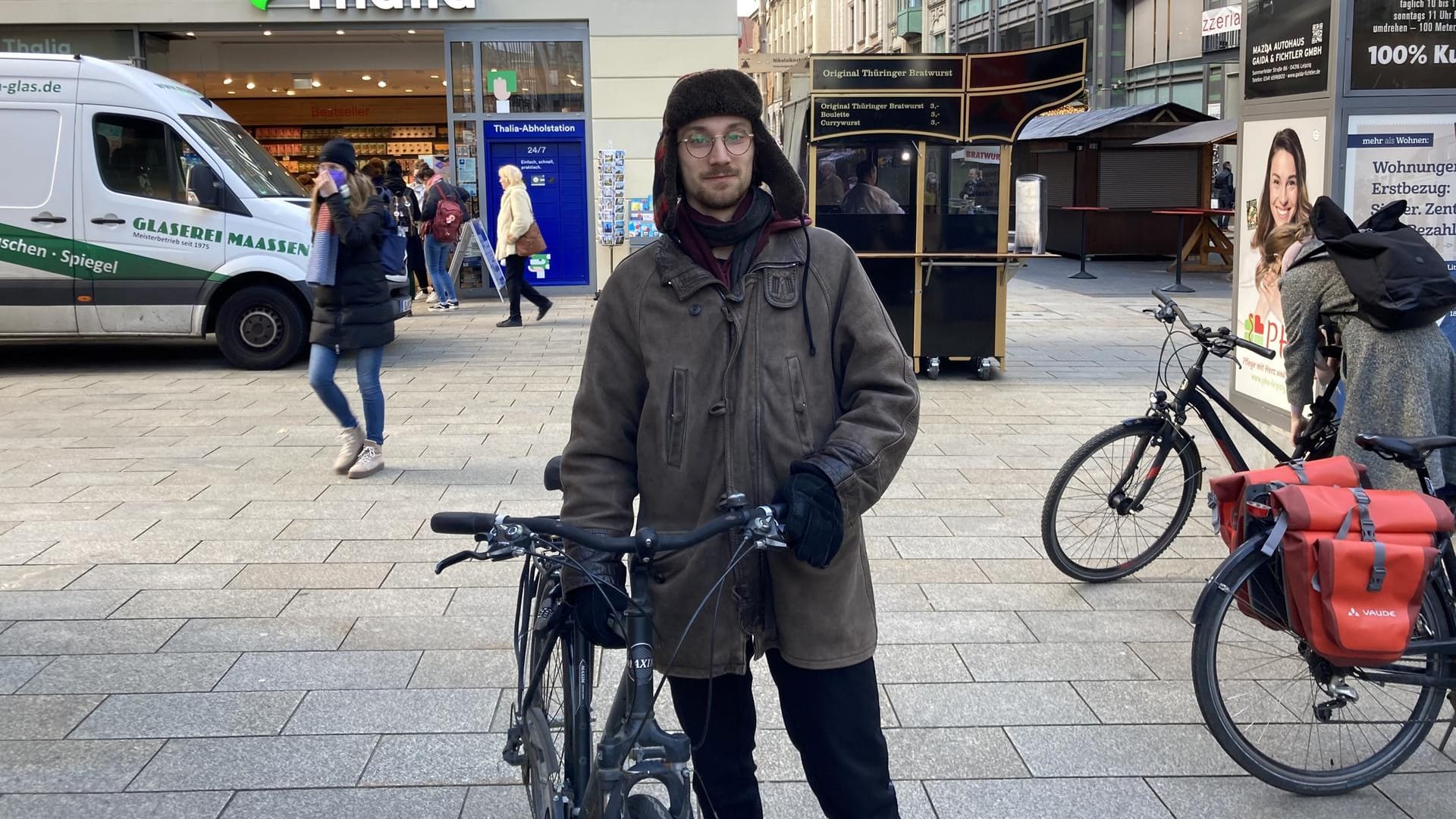 Ferdinand Paxmann in der Leipziger Innenstadt: Er hofft, dass die neuen Regeln Impfanreize schaffen.