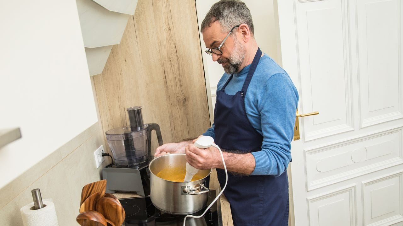 Eine leckere Kürbissuppe im Herbst punktet auch mit einem vergleichsweise geringen FODMAP-Gehalt.