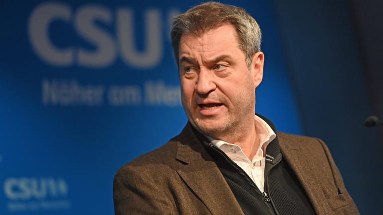 Markus Söder: Der bayrische Ministerpräsident kritisiert die Ampelparteien im Kampf gegen die Pandemie.