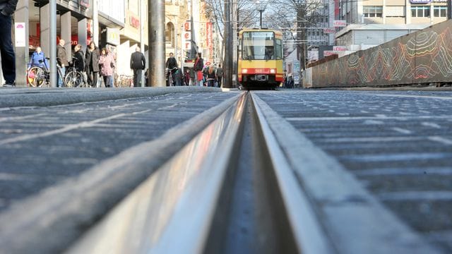 Straßenbahnen in der Karlsruher Innenstadt