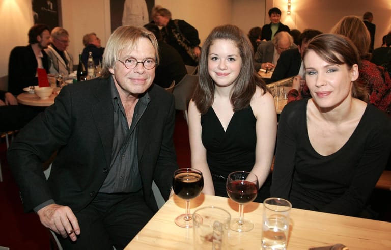 2006: Lechtenbrink mit Tochter Sophie und Schauspielerin Jeanette Arndt.
