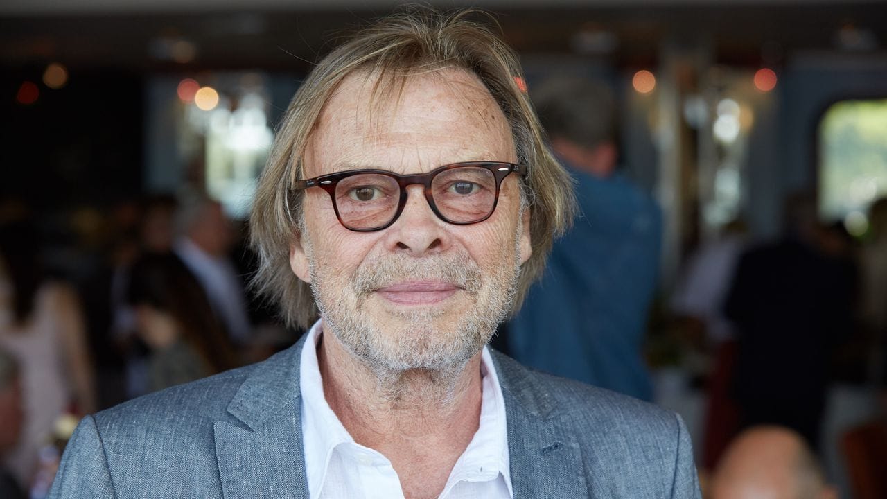 Volker Lechtenbrink 2016 in Hamburg. Volker Lechtenbrink 2016 in Hamburg.