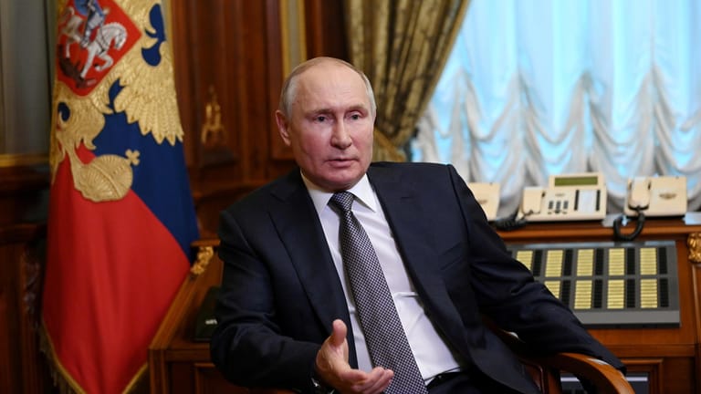 Wladimir Putin: Der russische Präsident hat mit massiven Truppenbewegungen an der Grenze zur Ukraine Sorgen im Westen ausgelöst.