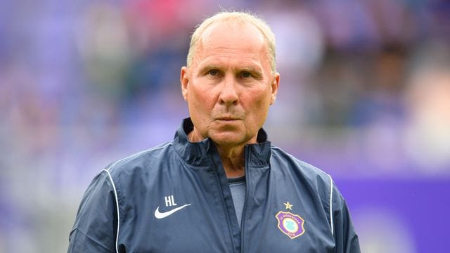 Helge Leonhardt plädiert für einen Fußball-Lockdown. Helge Leonhardt plädiert für einen Fußball-Lockdown.