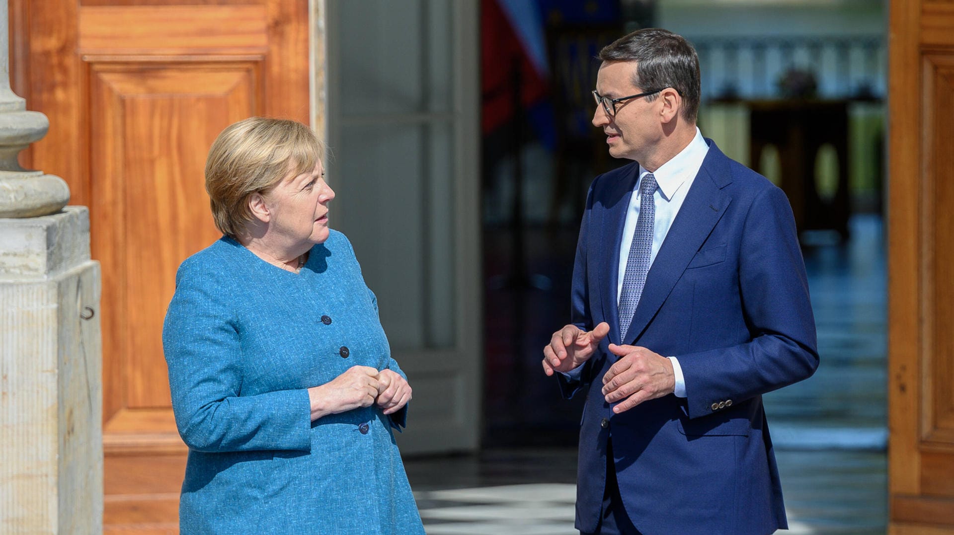 Angela Merkel in Warschau im September: Merkel hatte vergangene Woche mit Morawiecki telefoniert, um ihm die volle Solidarität Deutschlands zuzusagen.