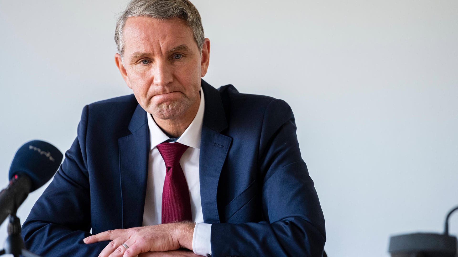 Björn Höcke: Der Chef der Thrüinger AfD-Fraktion wurde wegen des Verwendens von Kennzeichen verfassungswidriger Organisationen angezeigt.